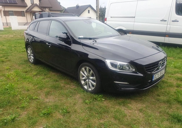 Volvo V60 cena 75000 przebieg: 112000, rok produkcji 2018 z Łomża małe 137